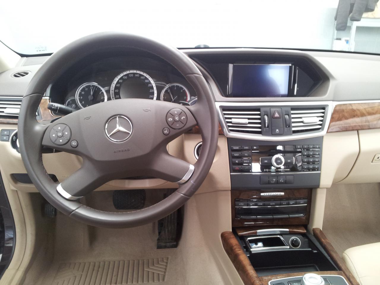 Mercedes E 300 Elegence